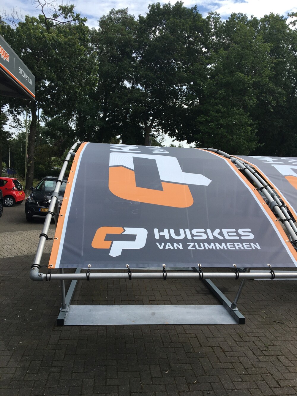 Reclame-uitingen bij CarProf Huiskes van Zummeren