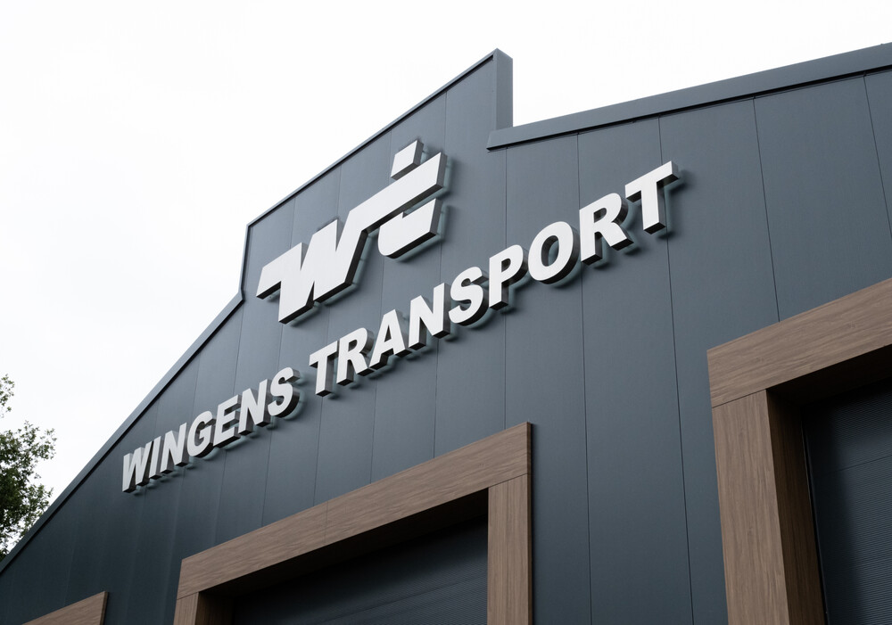 Gevelreclame en interieurstyling bij Wingens Transport